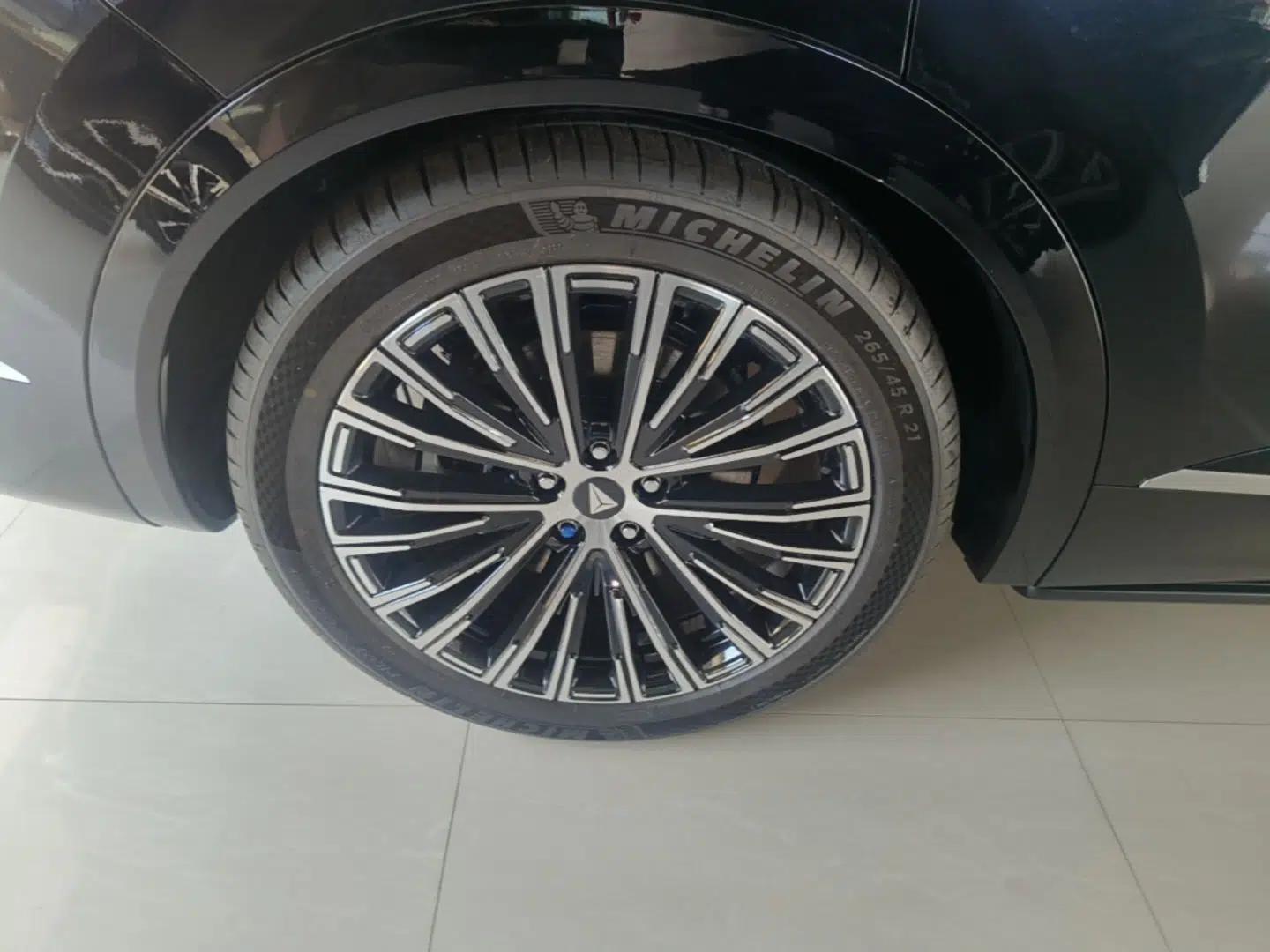 Deepal S09 2025 Model Rear-Wheel Drive Ultra+ Long-Range Version — миниатюра 11