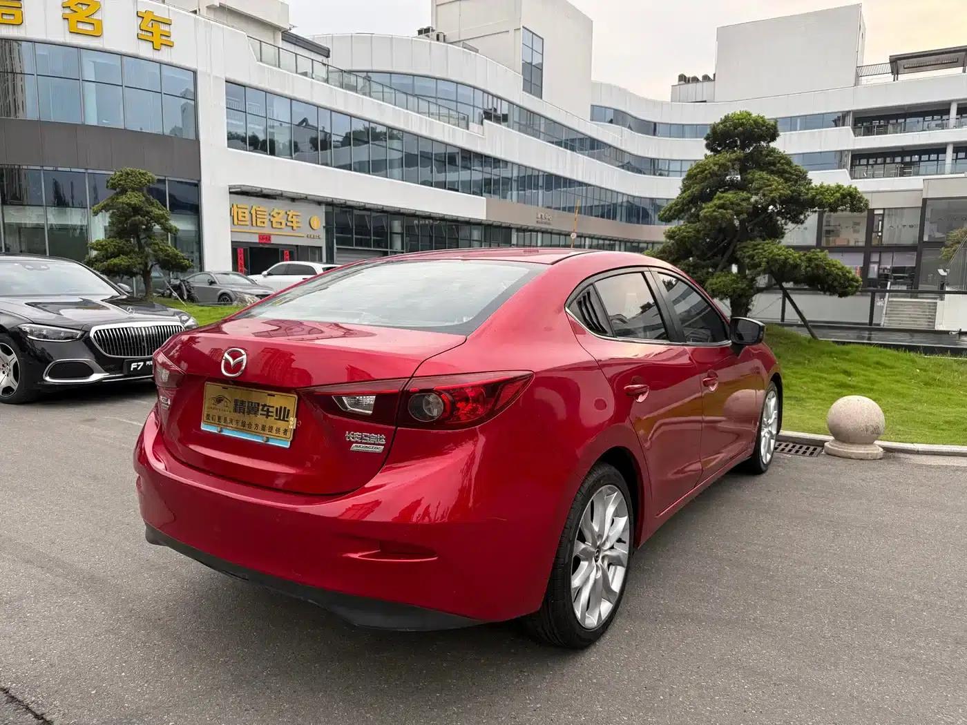 Mazda3 Axela 2016 Sedan 2.0L Automatic Flagship — миниатюра 11
