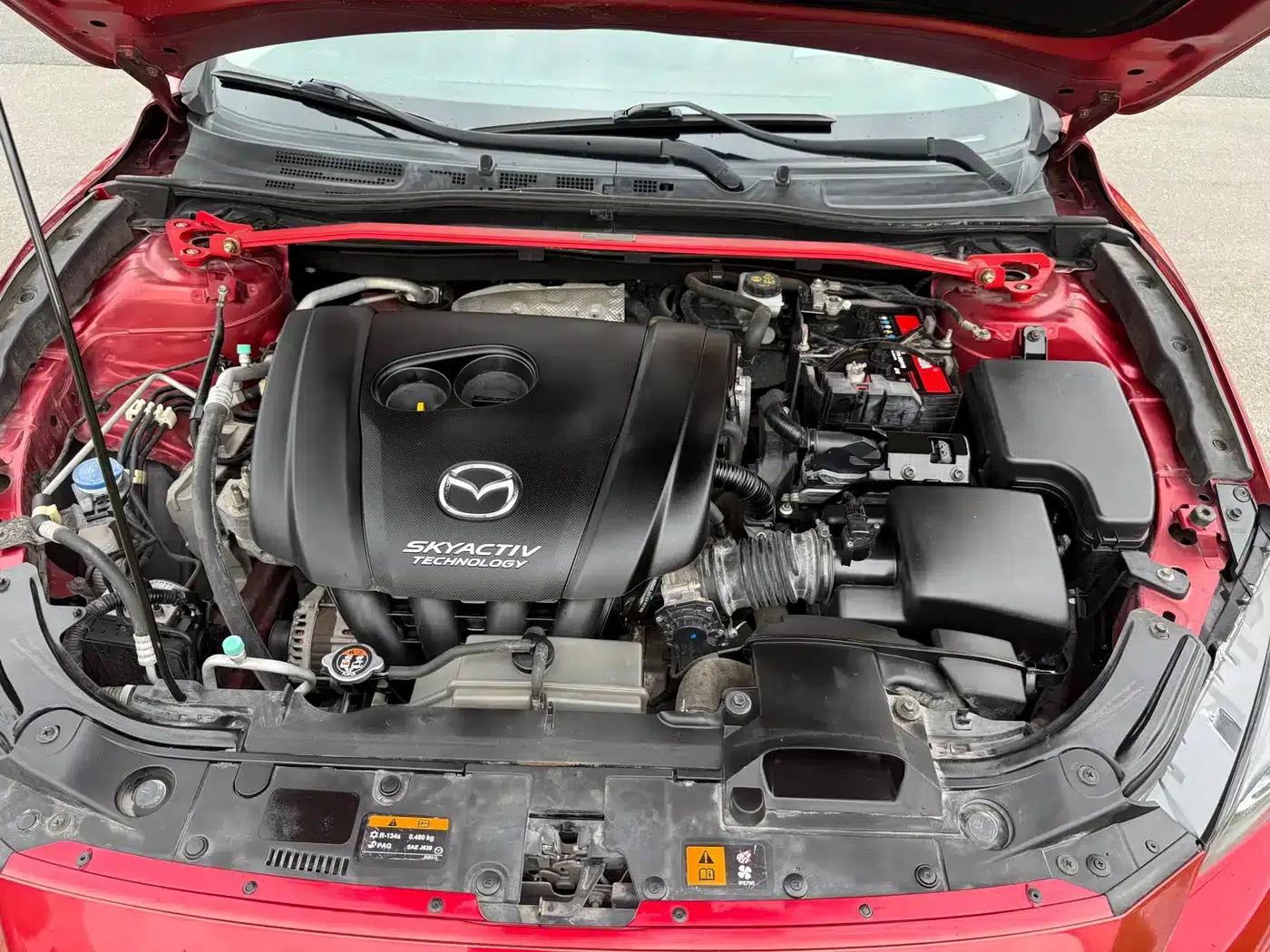 Mazda3 Axela 2016 Sedan 2.0L Automatic Flagship — миниатюра 18