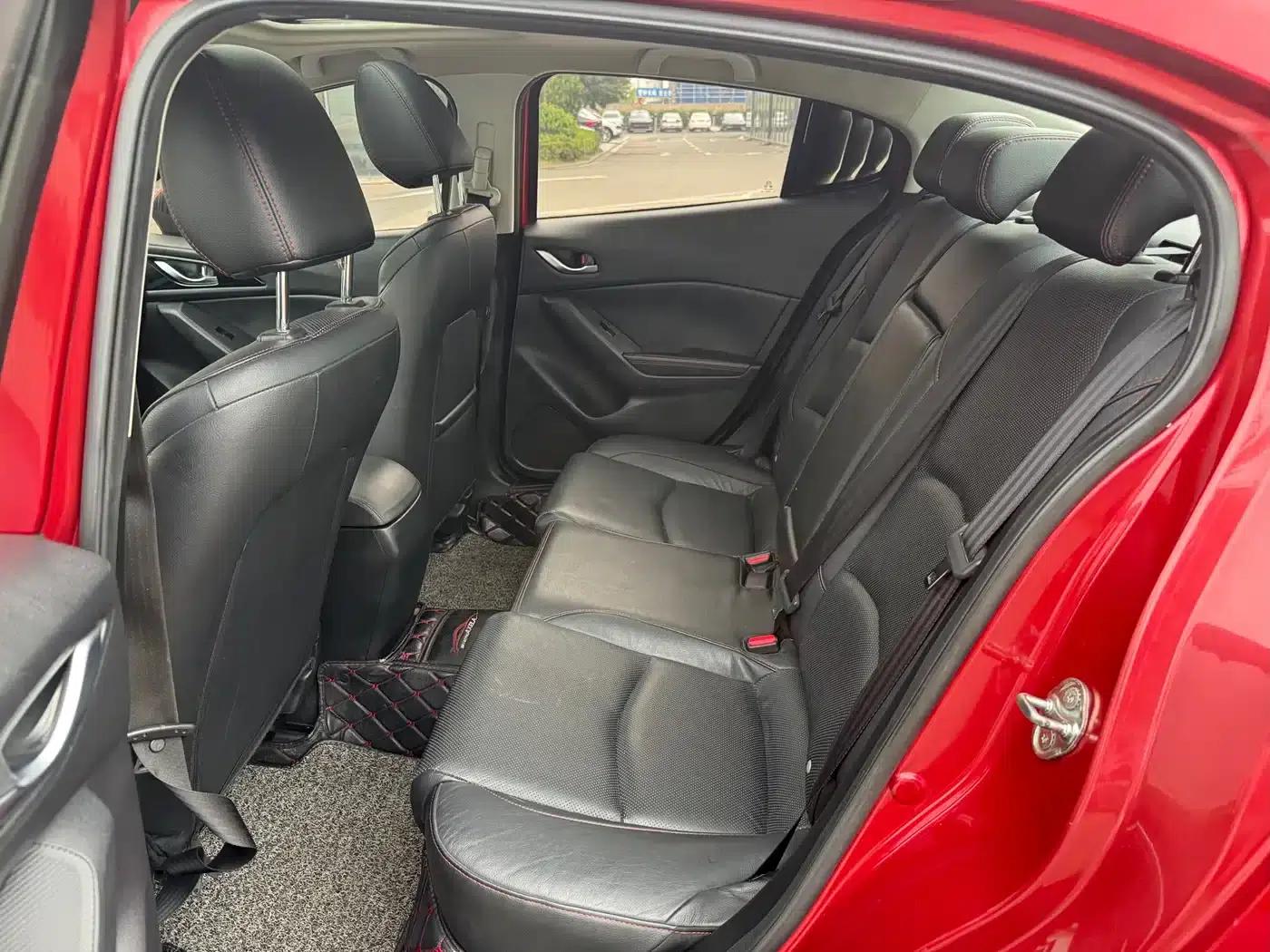 Mazda3 Axela 2016 Sedan 2.0L Automatic Flagship — миниатюра 9