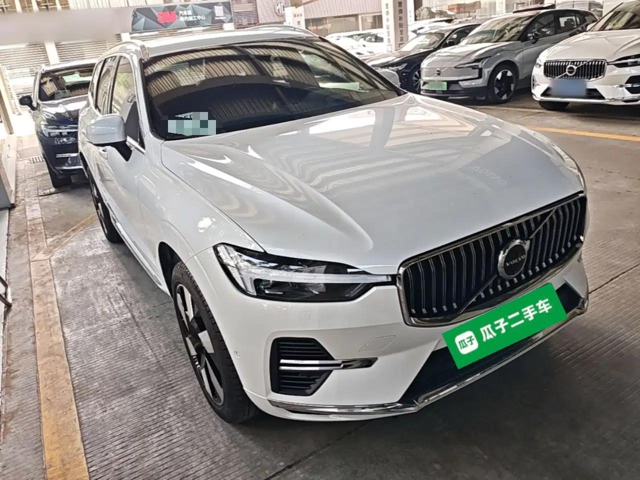 Volvo XC60 New Energy 2024 T8 Plug-in Hybrid Long-Range All-Wheel Drive Smart Luxury Edition — миниатюра 3