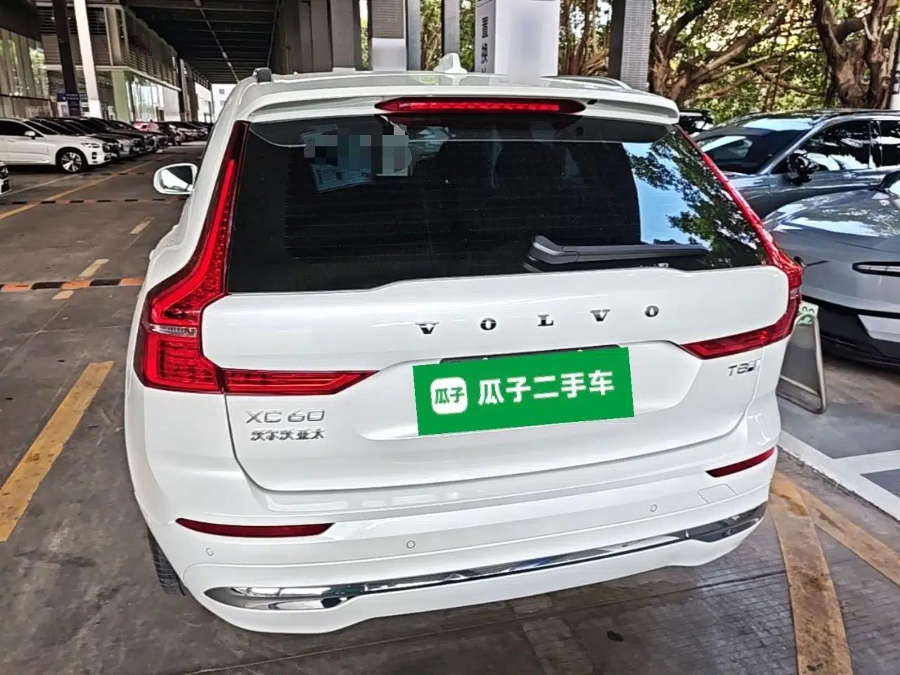 Volvo XC60 New Energy 2024 T8 Plug-in Hybrid Long-Range All-Wheel Drive Smart Luxury Edition — миниатюра 5