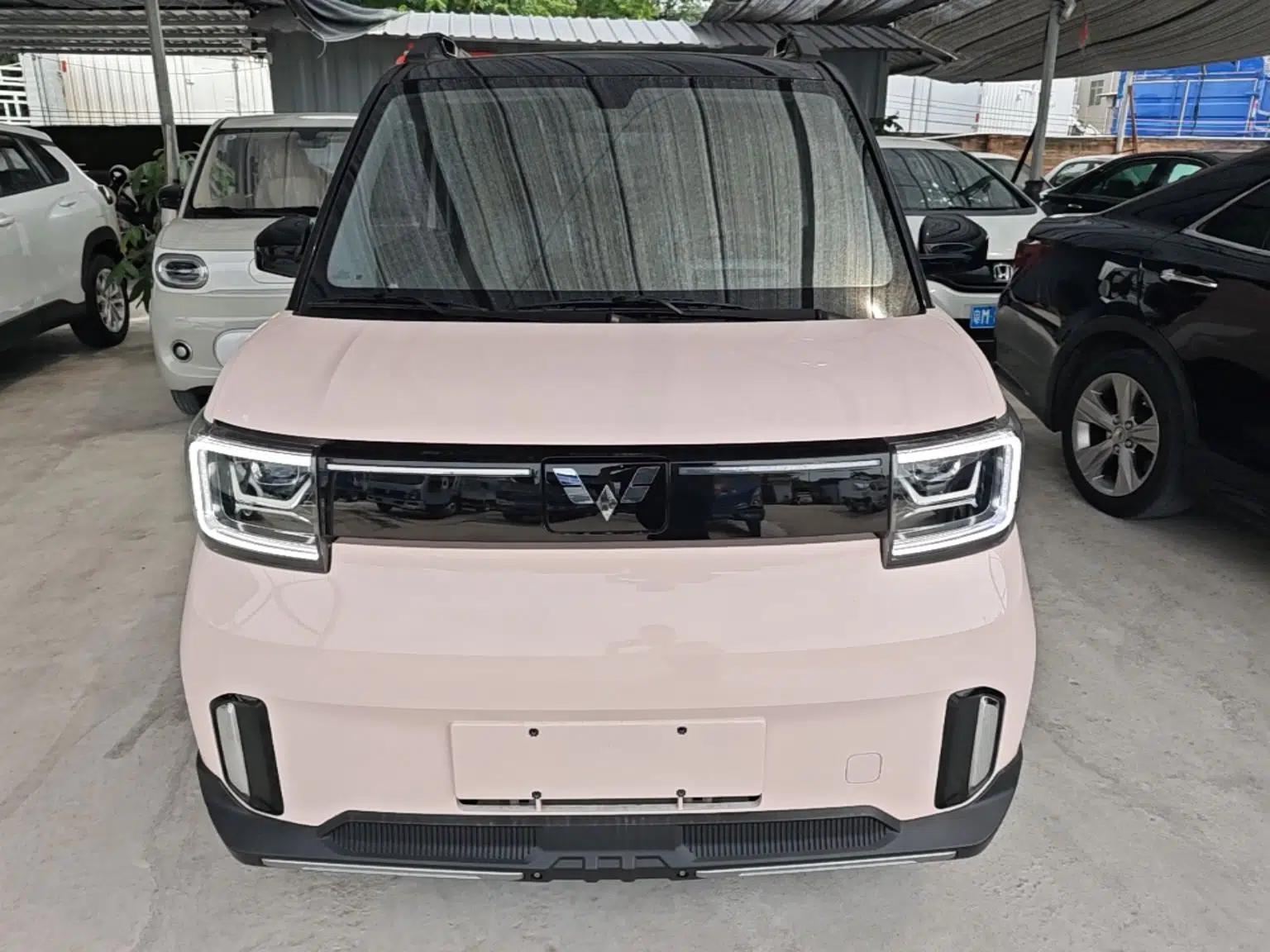 Wuling Hongguang MINIEV 2022 GAMEBOY 300km Enthusiast Model with Lithium Iron Phosphate — миниатюра 2