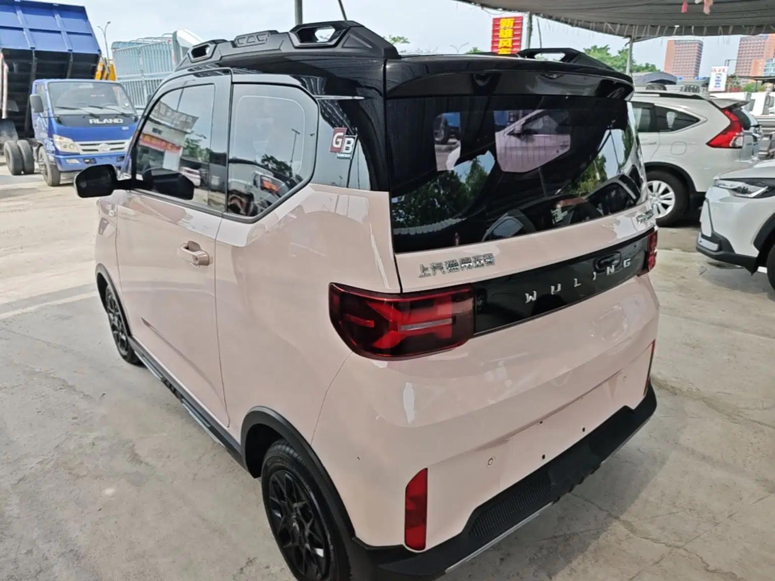 Wuling Hongguang MINIEV 2022 GAMEBOY 300km Enthusiast Model with Lithium Iron Phosphate — миниатюра 12