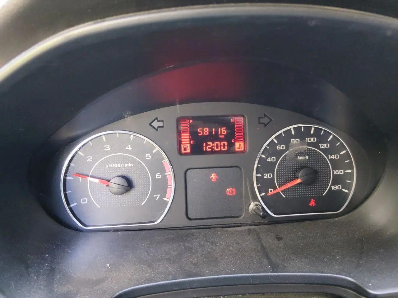 Wuling Hongguang 2019 1.5L S Basic Window-Sealed Vehicle China VI LAR — миниатюра 12