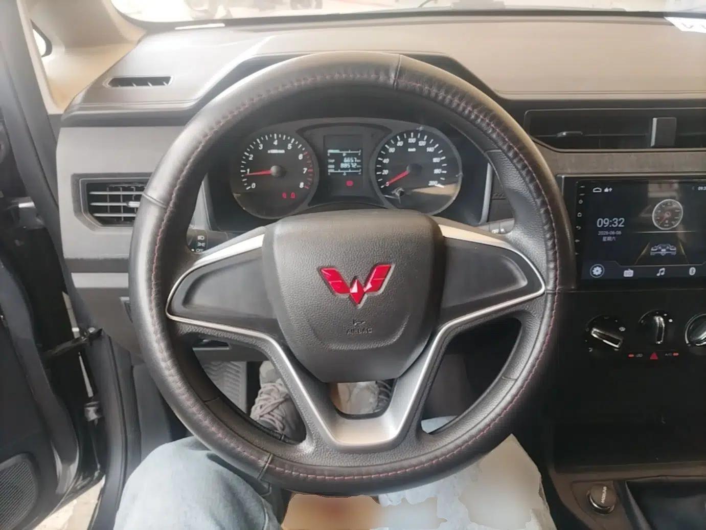 Wuling Zhengcheng 2022 2.0L Manual Entrepreneurial Version — миниатюра 13