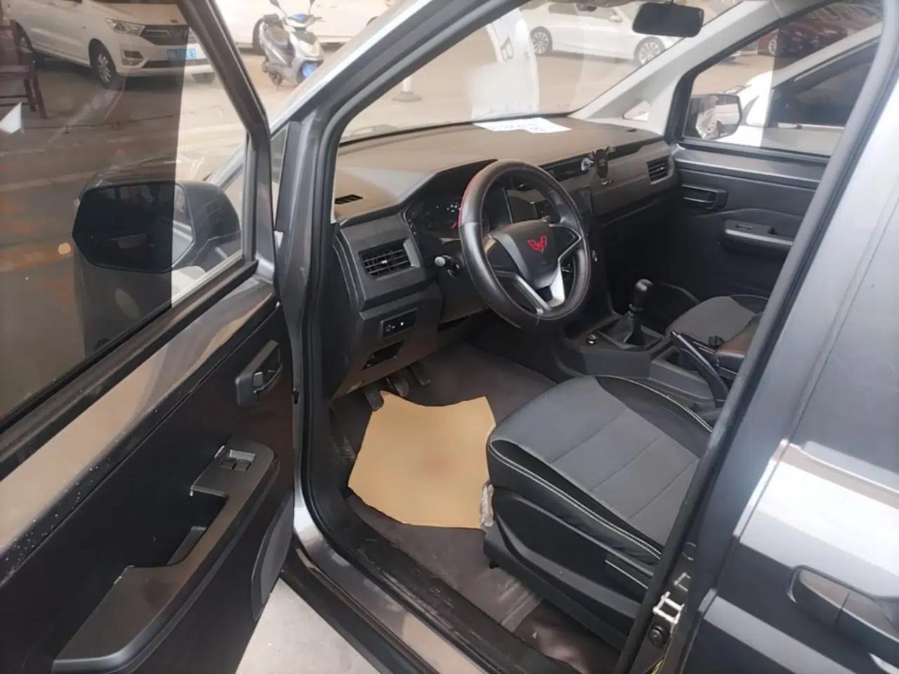 Wuling Zhengcheng 2022 2.0L Manual Entrepreneurial Version — миниатюра 18