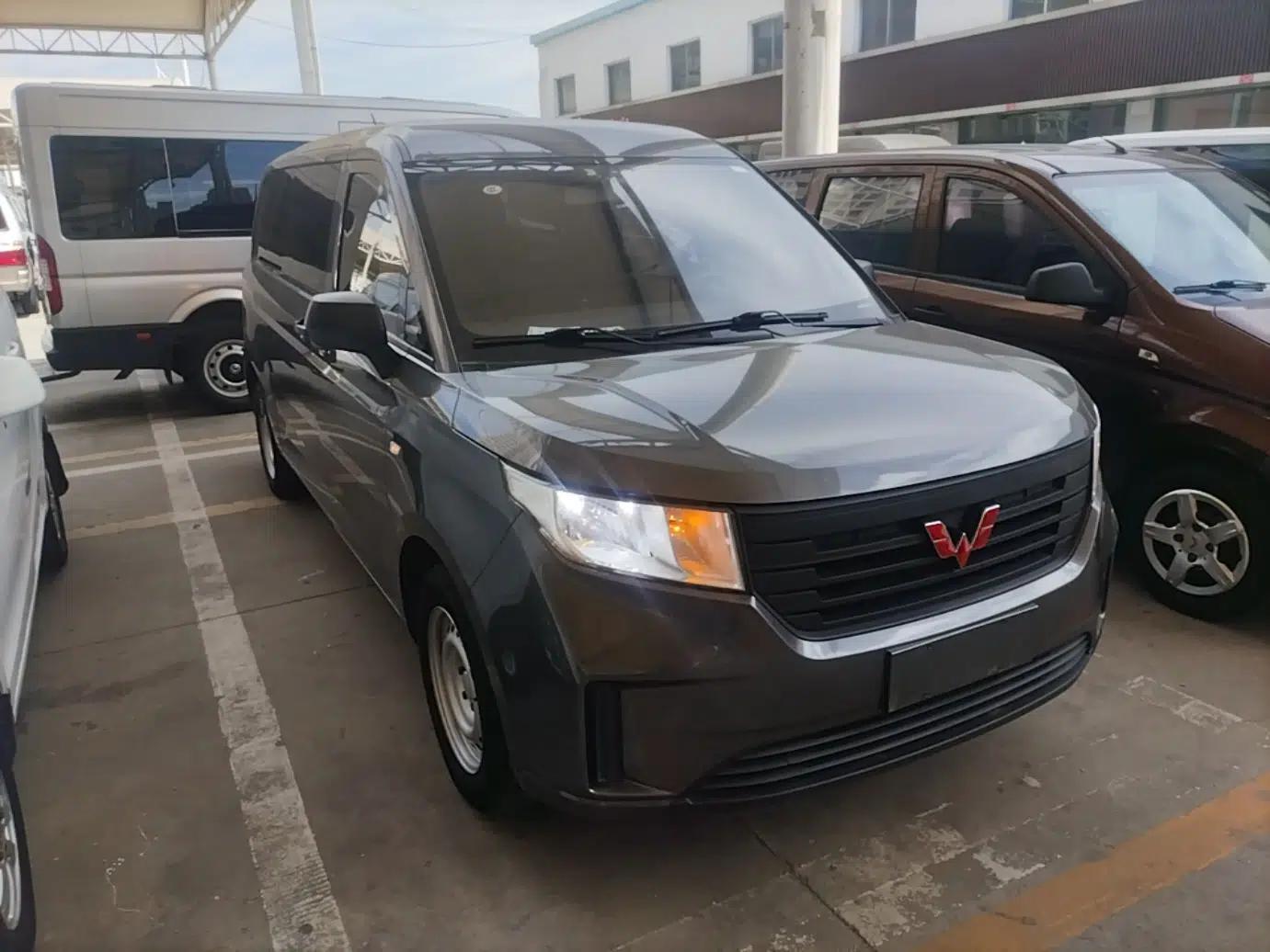 Wuling Zhengcheng 2022 2.0L Manual Entrepreneurial Version — миниатюра 3