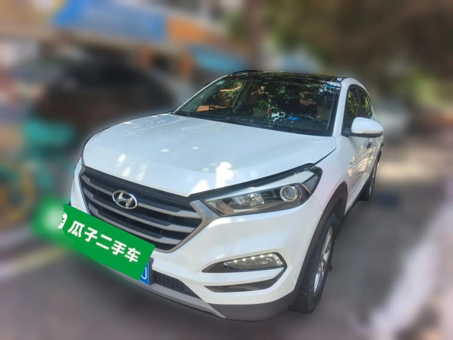 Hyundai Tucson 2018 1.6T Dual-Clutch Two-Wheel Drive 15th Anniversary Special Edition — миниатюра 1