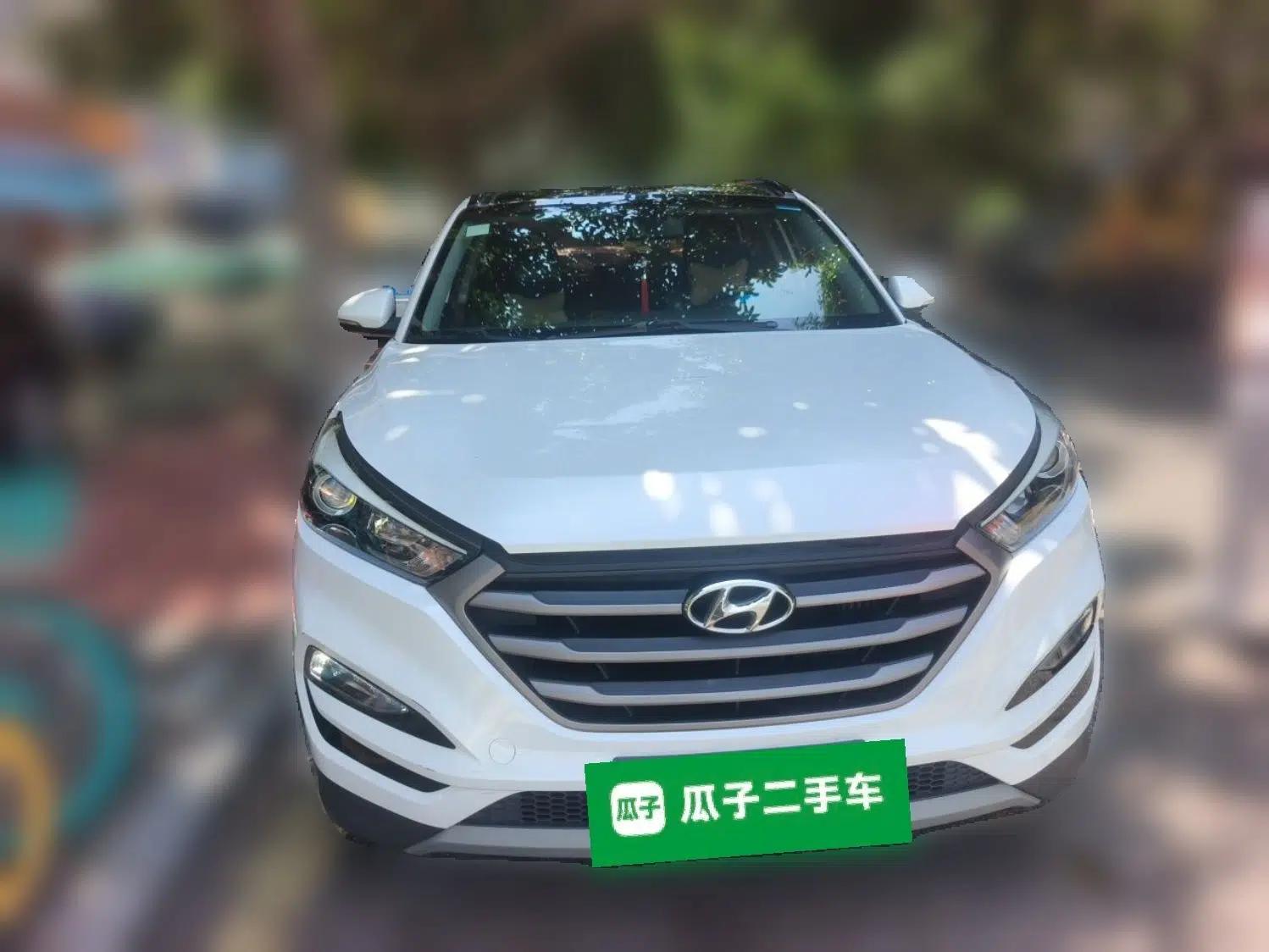 Hyundai Tucson 2018 1.6T Dual-Clutch Two-Wheel Drive 15th Anniversary Special Edition — миниатюра 2