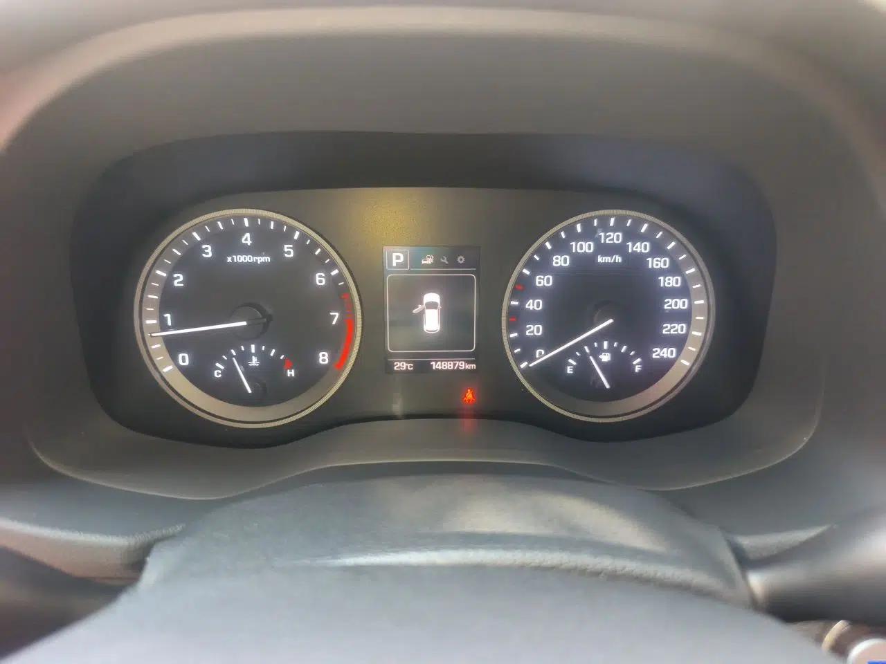 Hyundai Tucson 2018 1.6T Dual-Clutch Two-Wheel Drive 15th Anniversary Special Edition — миниатюра 11