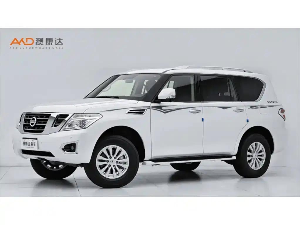 2018 Nissan Patrol 4.0L Platinum Edition — миниатюра 1