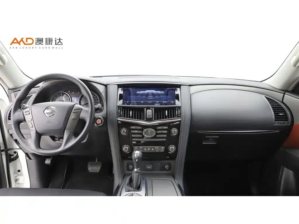 2018 Nissan Patrol 4.0L Platinum Edition — миниатюра 5