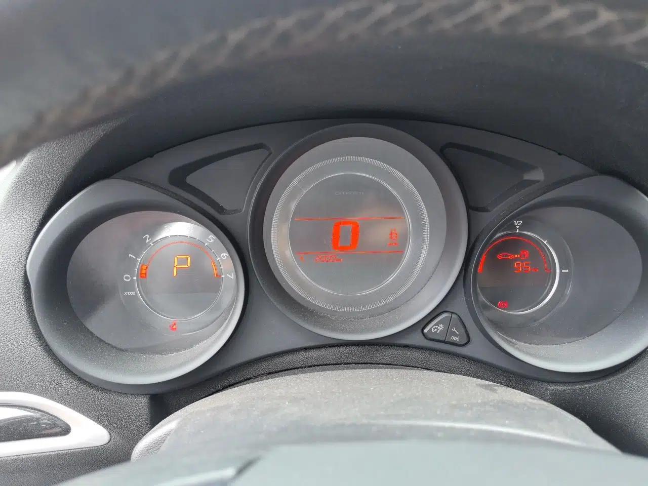 Citroen C4L 2015 1.8L Automatic Luxury Edition — миниатюра 11
