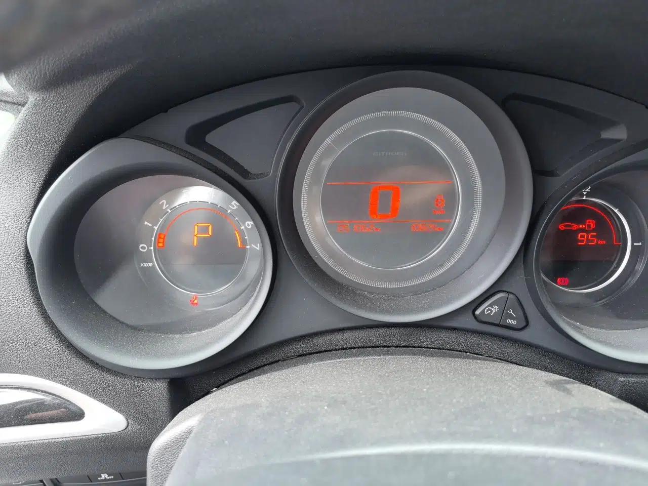 Citroen C4L 2015 1.8L Automatic Luxury Edition — миниатюра 12