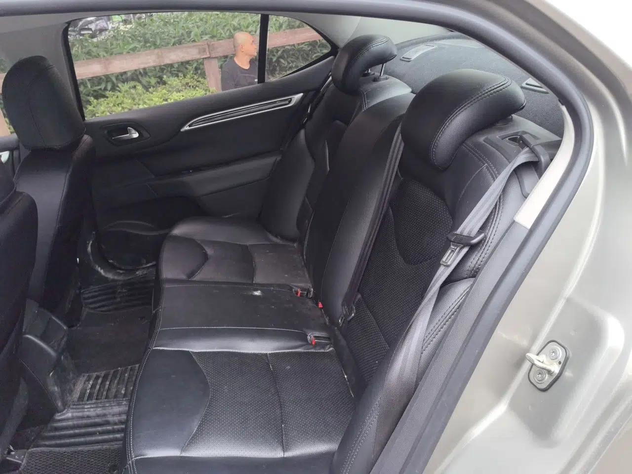 Citroen C4L 2015 1.8L Automatic Luxury Edition — миниатюра 17