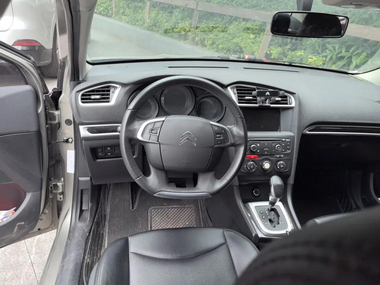 Citroen C4L 2015 1.8L Automatic Luxury Edition — миниатюра 10