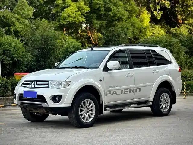 2013 Pajero Sport 3.0L Automatic 2WD Luxury Edition