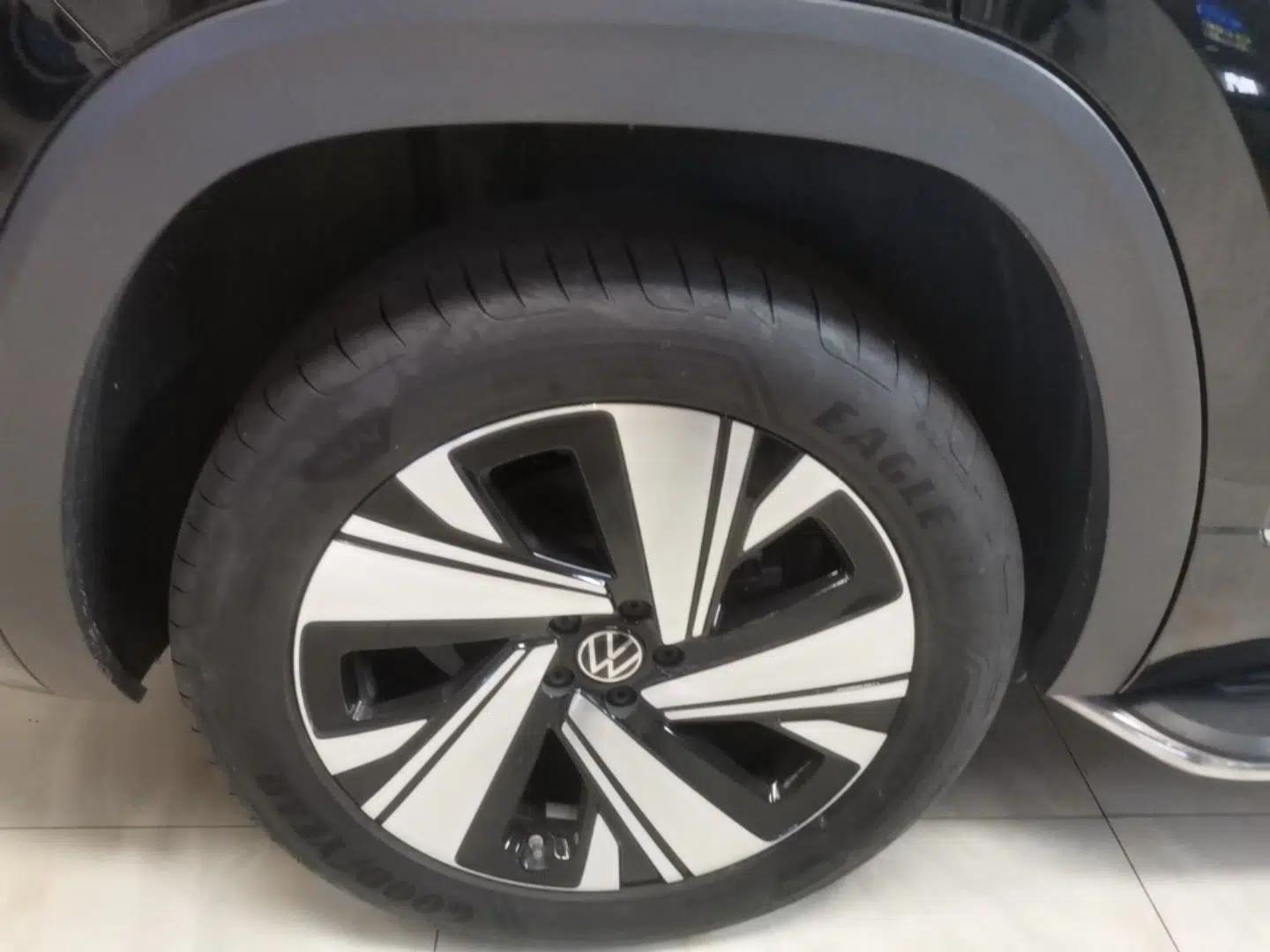 Volkswagen Teramont X 2024 380TSI All-Wheel Drive Longyao Edition — миниатюра 11