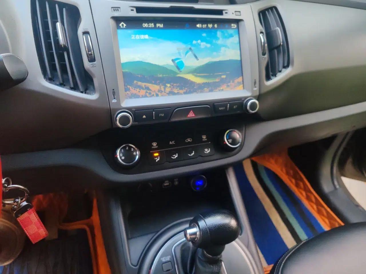 Kia Sportage R 2016 2.0L Automatic Two-Wheel Drive GL — миниатюра 13
