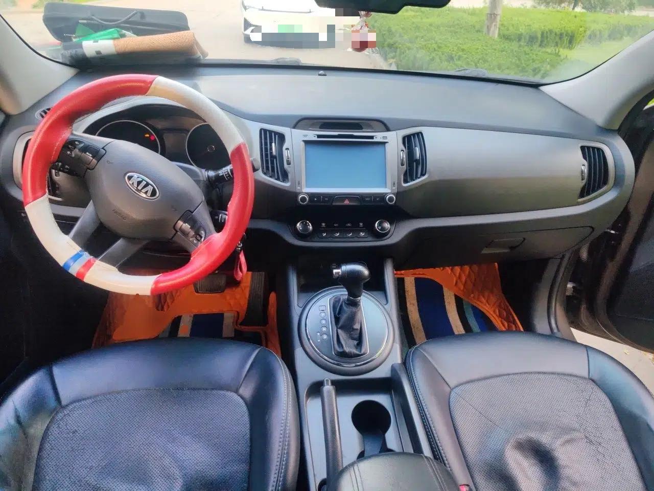Kia Sportage R 2016 2.0L Automatic Two-Wheel Drive GL — миниатюра 9