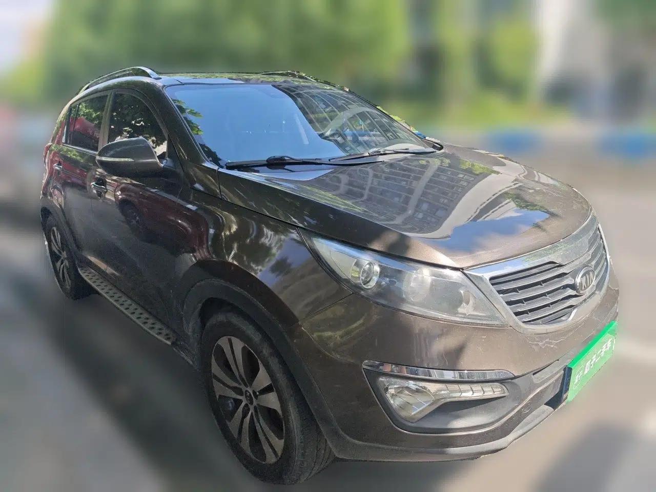 Kia Sportage R 2012 2.0L Automatic Two-Wheel Drive NAVI — миниатюра 3
