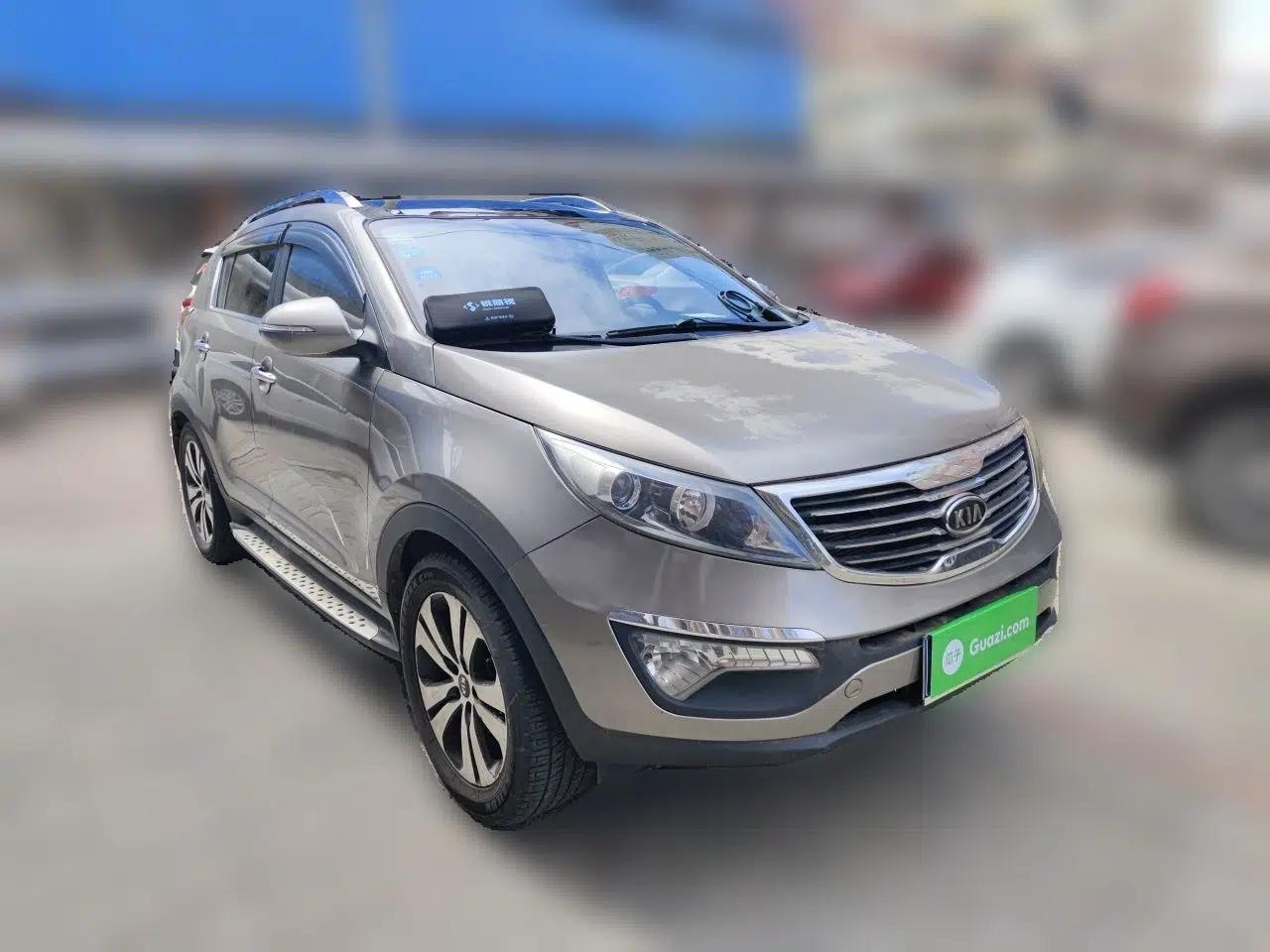 Kia Sportage R 2012 2.0L Automatic Two-Wheel Drive NAVI — миниатюра 3
