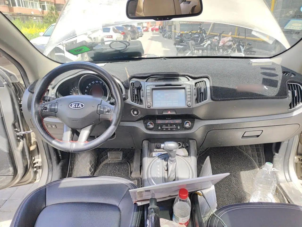 Kia Sportage R 2012 2.0L Automatic Two-Wheel Drive NAVI — миниатюра 9