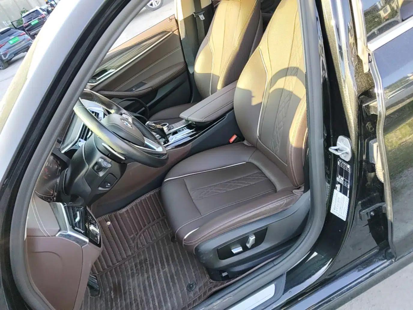 BMW 5 Series 2021 530Li Leading Luxury Package — миниатюра 17
