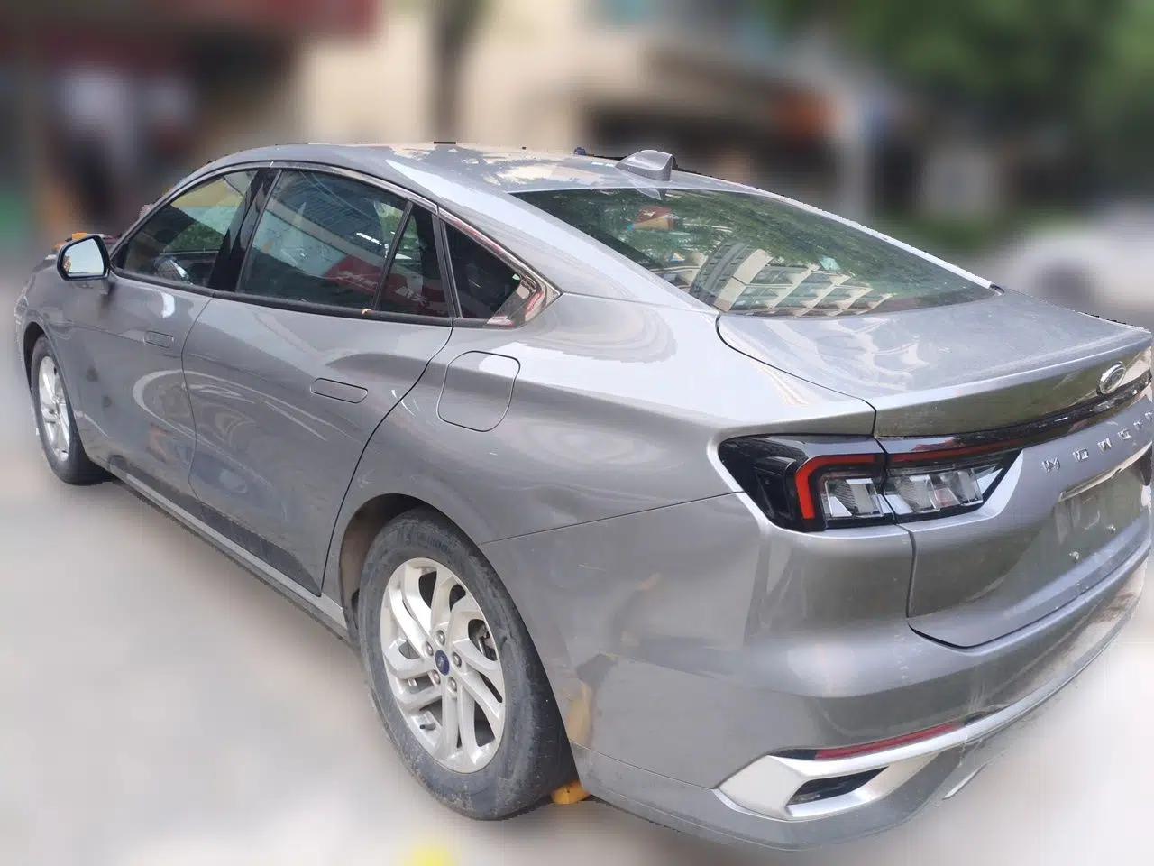 Ford Mondeo 2023 EcoBoost 180 Comfort Model — миниатюра 4
