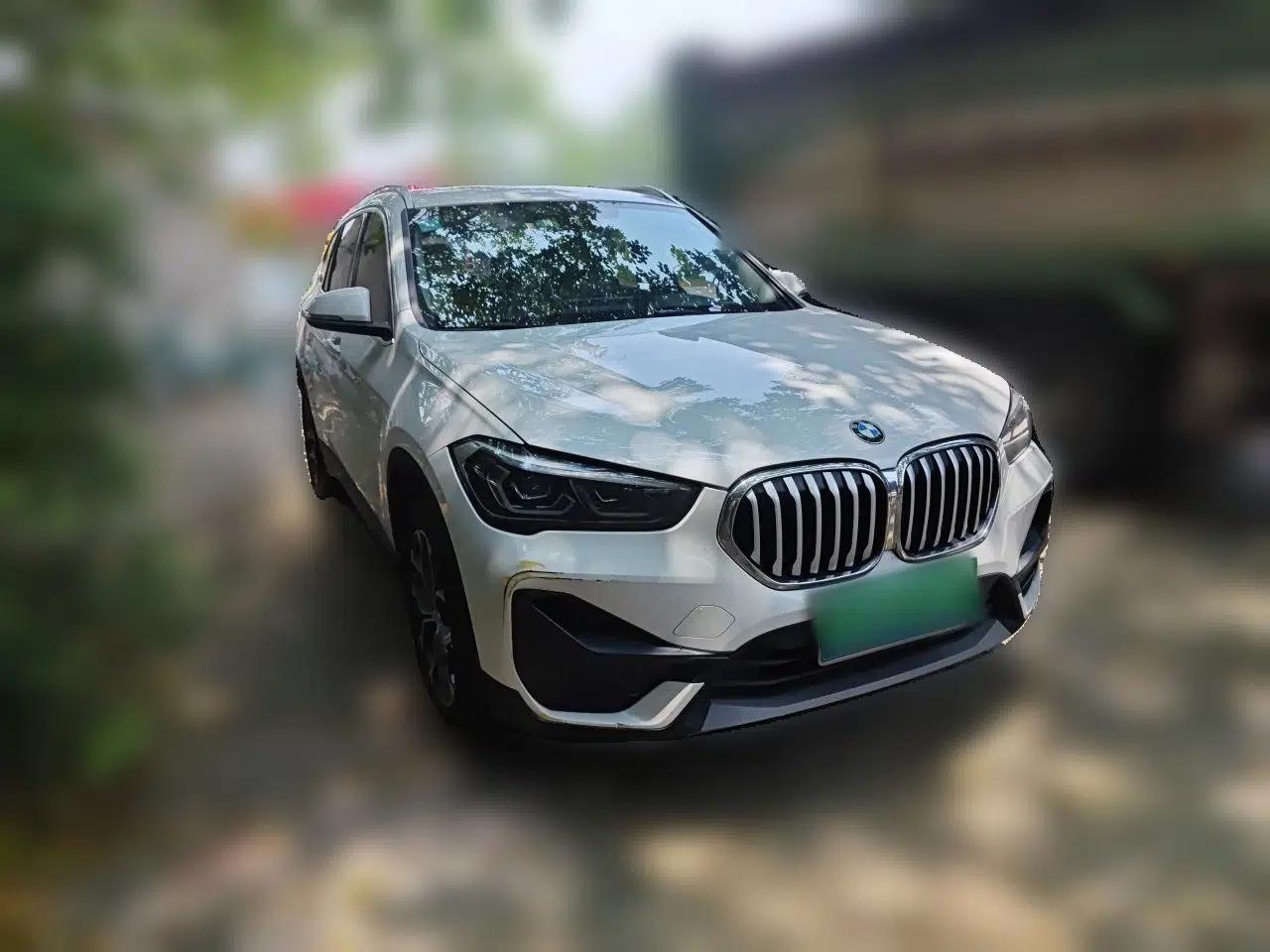 BMW X1 2021 sDrive25Li Leading Model — миниатюра 3