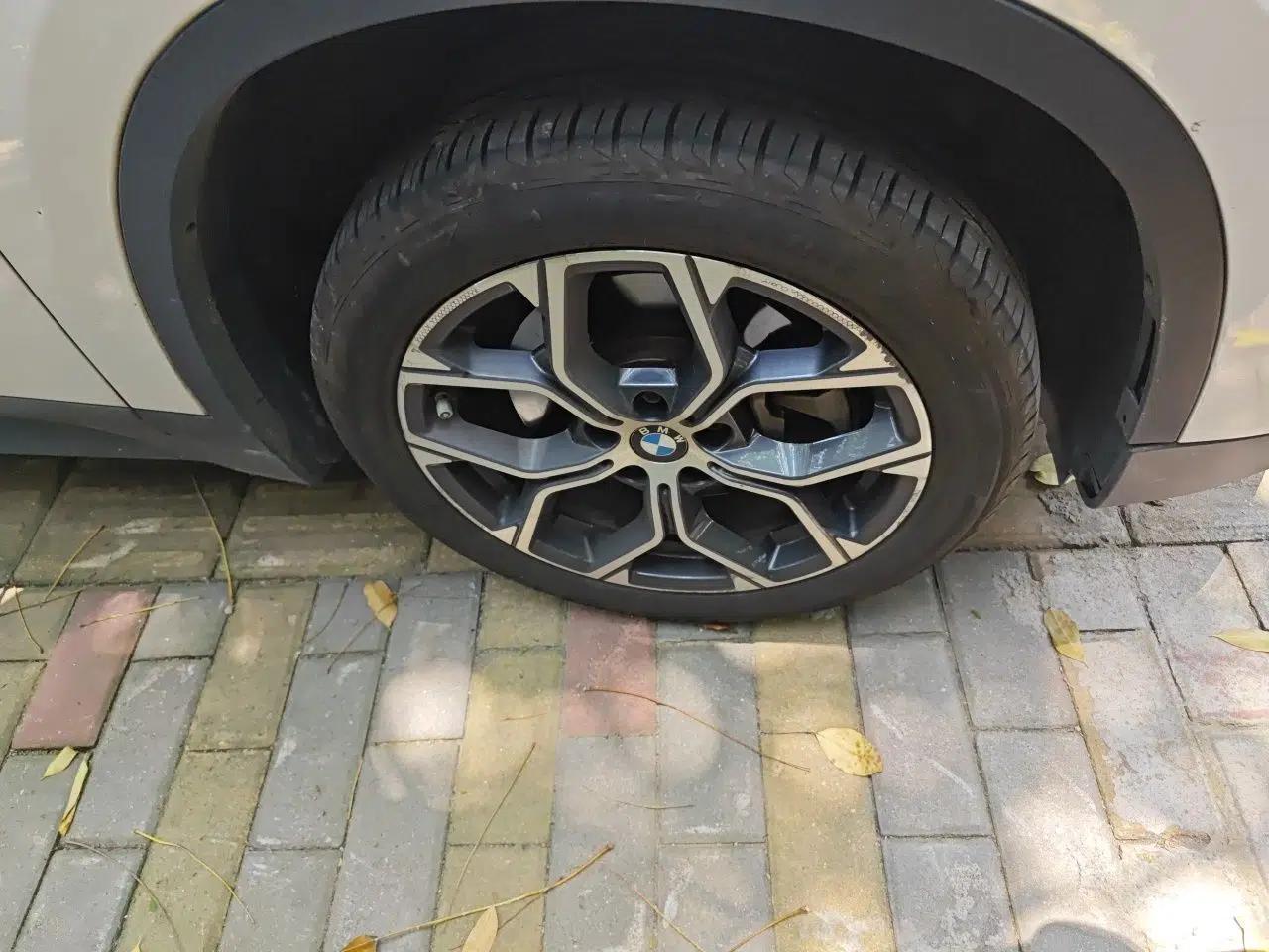 BMW X1 2021 sDrive25Li Leading Model — миниатюра 8