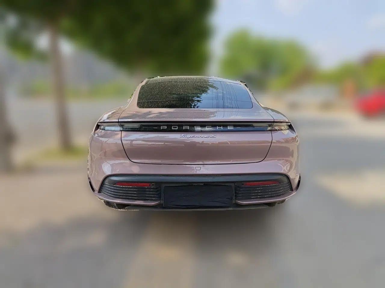 Porsche Taycan 2022-Year Updated Taycan — миниатюра 5