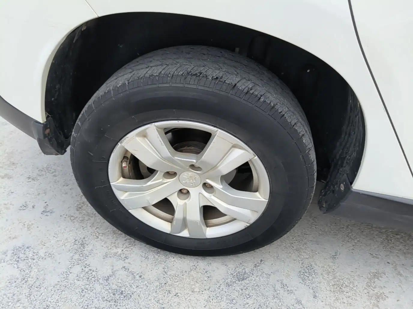 Peugeot 2008 2014 1.6L Automatic Trend Edition — миниатюра 11