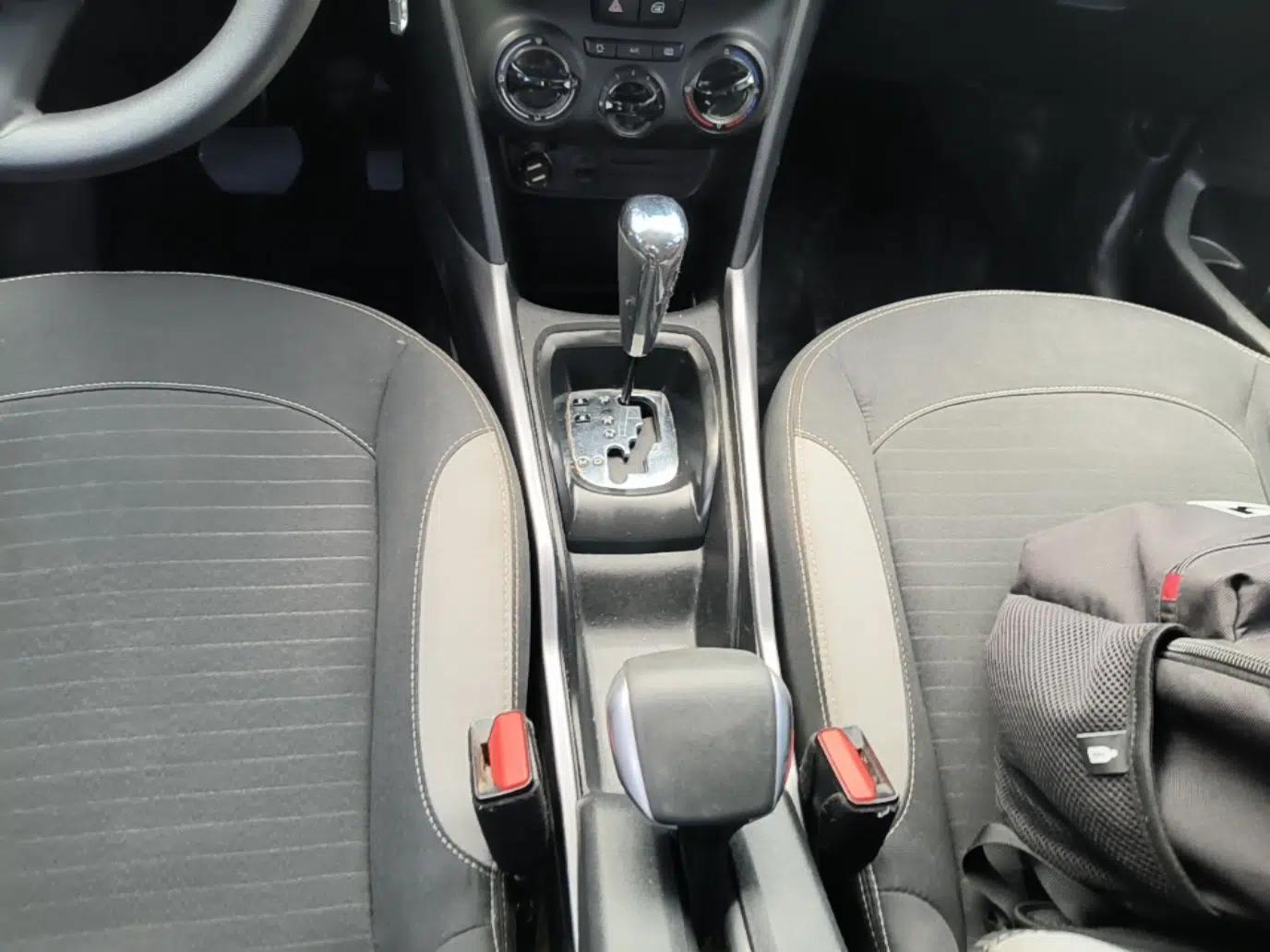 Peugeot 2008 2014 1.6L Automatic Trend Edition — миниатюра 16
