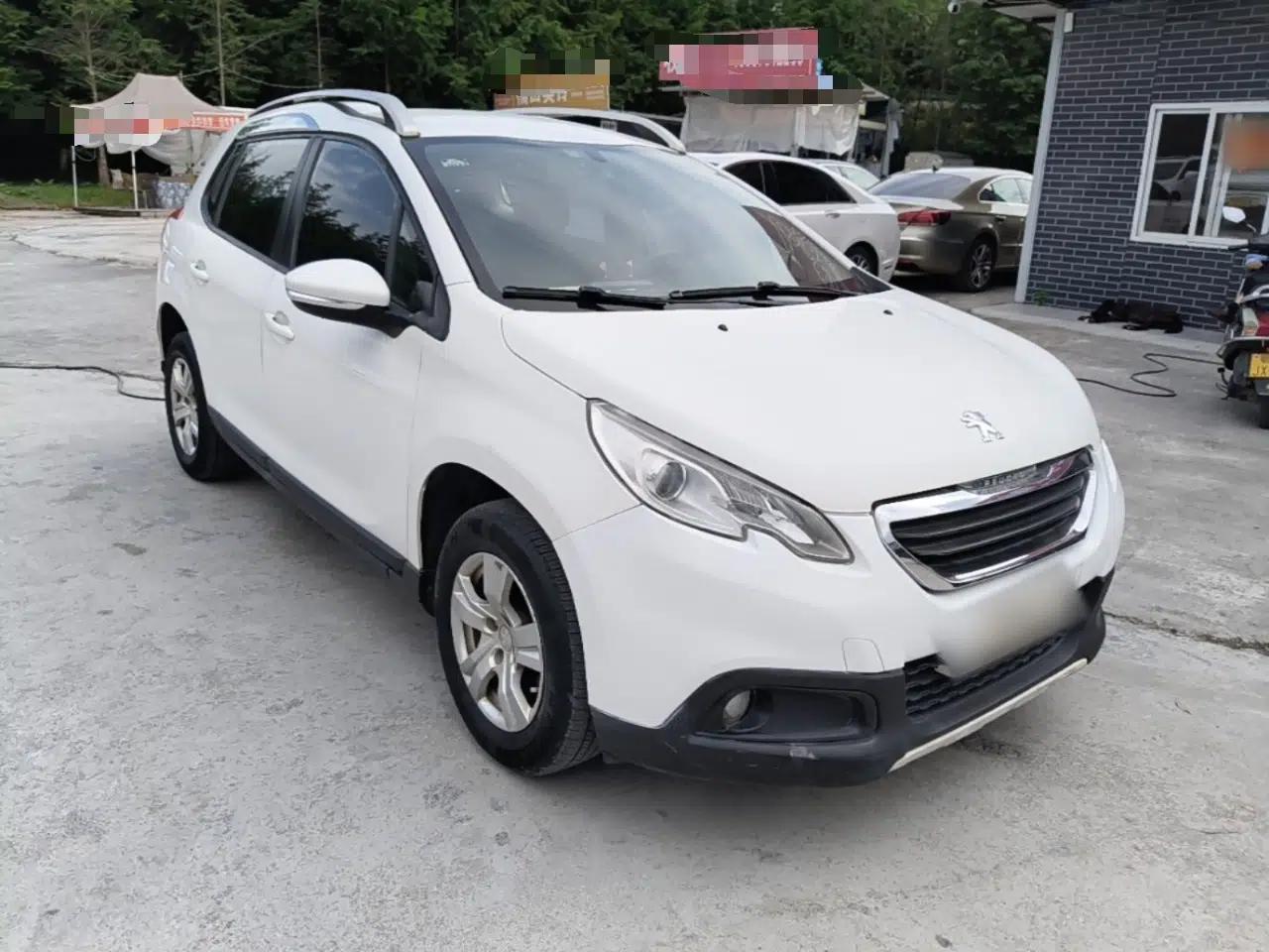 Peugeot 2008 2014 1.6L Automatic Trend Edition — миниатюра 3