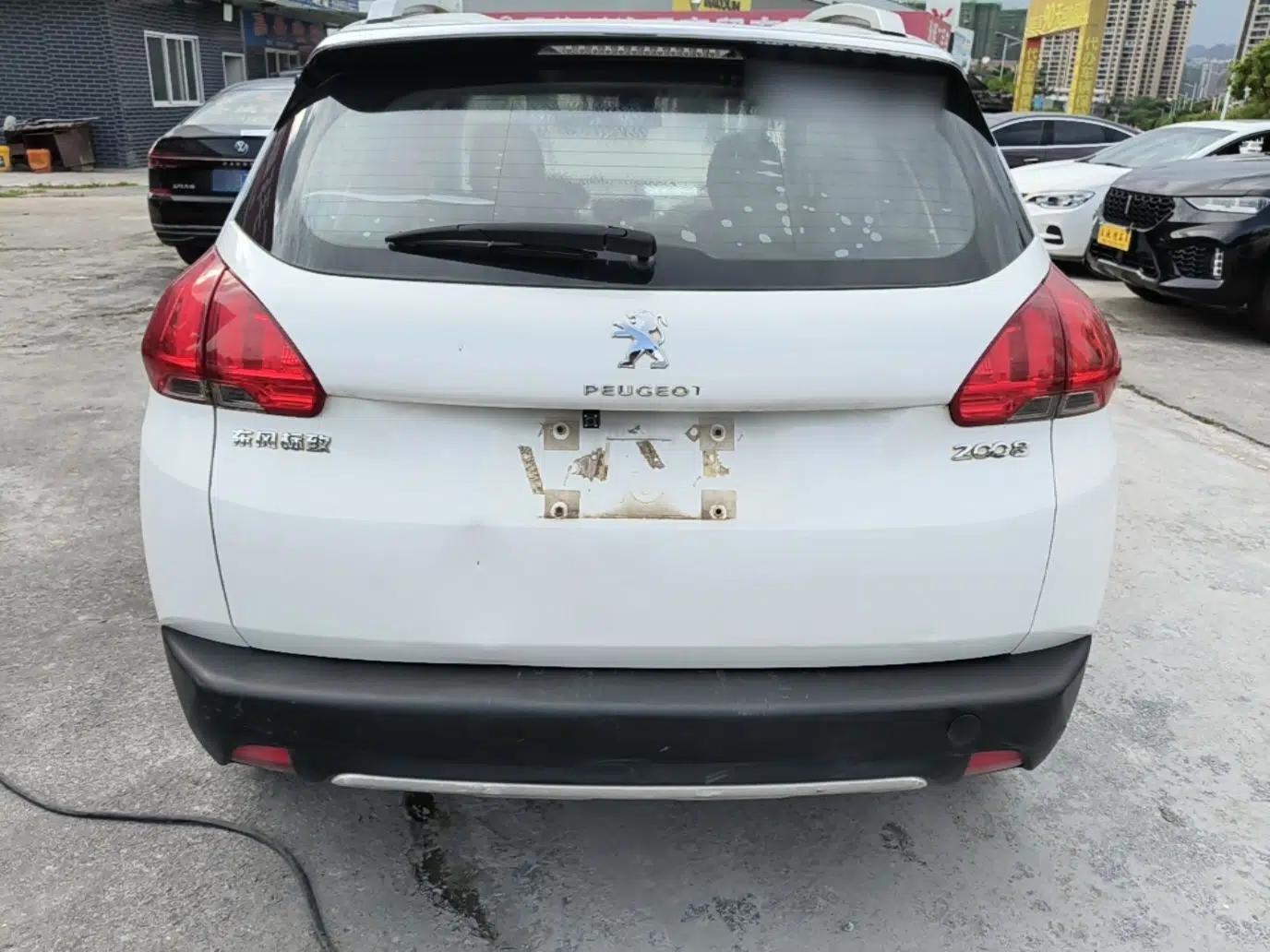 Peugeot 2008 2014 1.6L Automatic Trend Edition — миниатюра 5