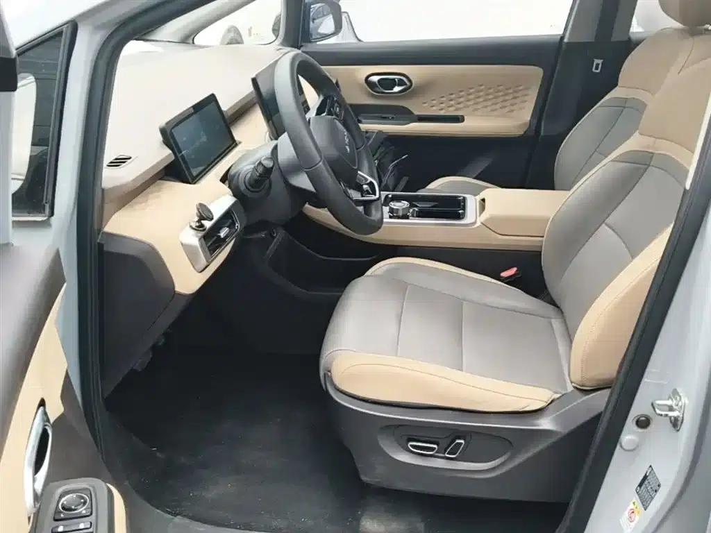AION Y 2021 Model 70 Smart Edition — миниатюра 15