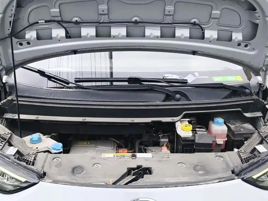 AION Y 2021 Model 70 Smart Edition — миниатюра 20