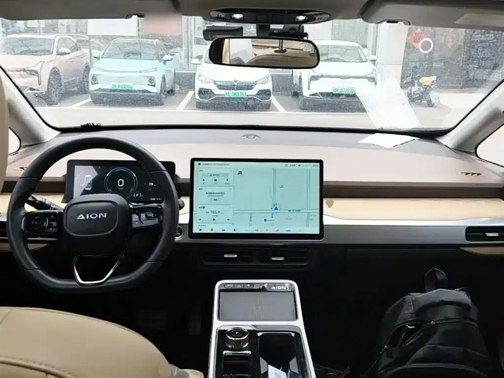 AION Y 2021 Model 70 Smart Edition — миниатюра 10
