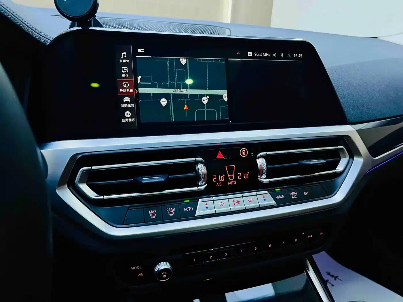 2021 BMW 3 Series 325Li xDrive M Sport Package — миниатюра 17