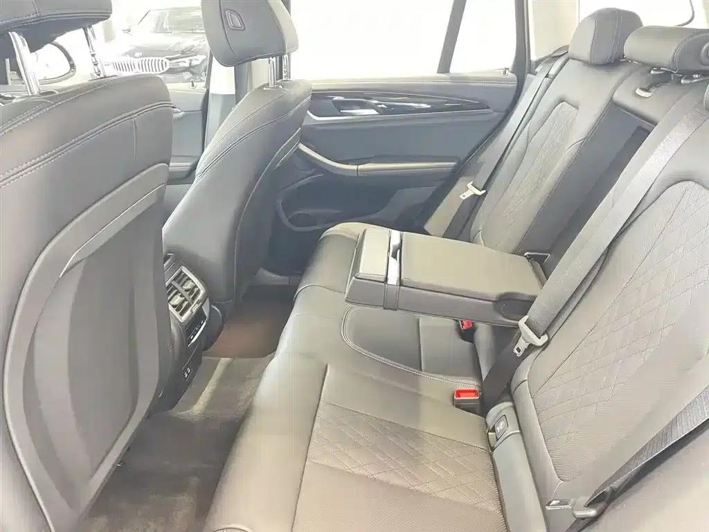 2023 BMW X3 xDrive25i M Sport Package — миниатюра 12