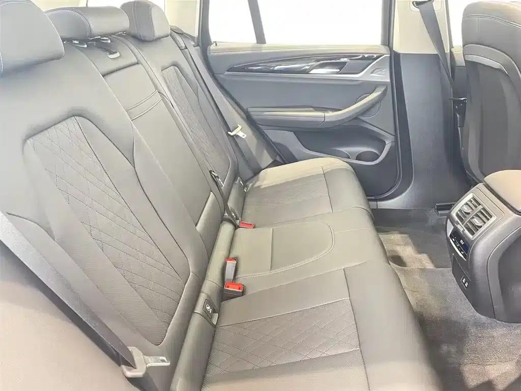 2023 BMW X3 xDrive25i M Sport Package — миниатюра 13