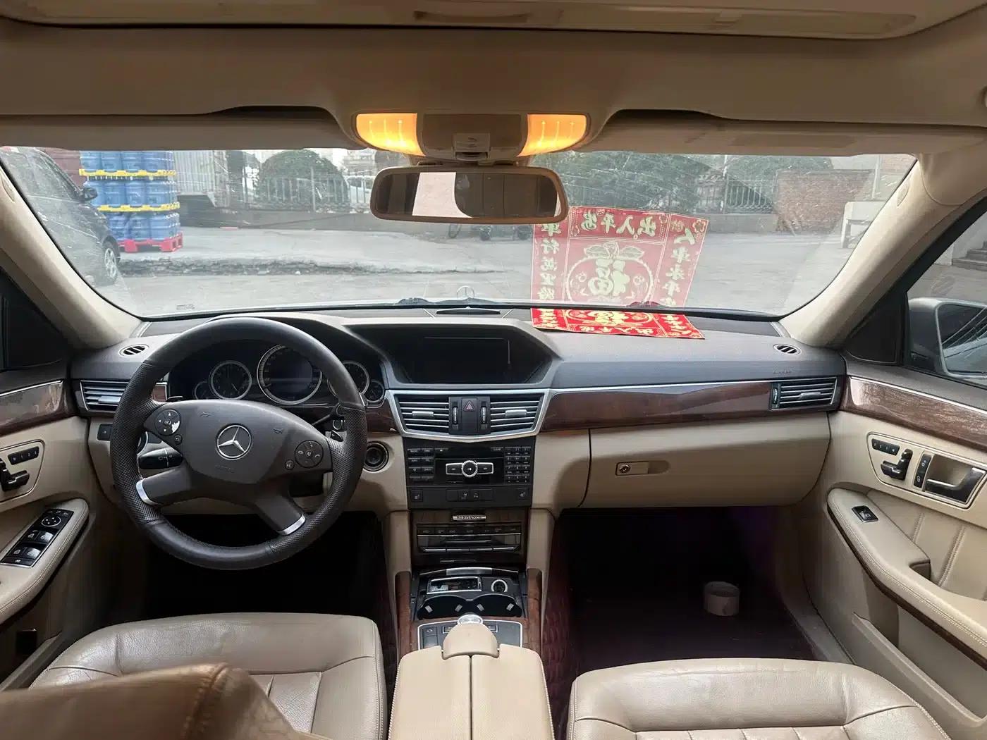 Mercedes-Benz E-Class 2011 E 300 L Luxury Edition — миниатюра 8