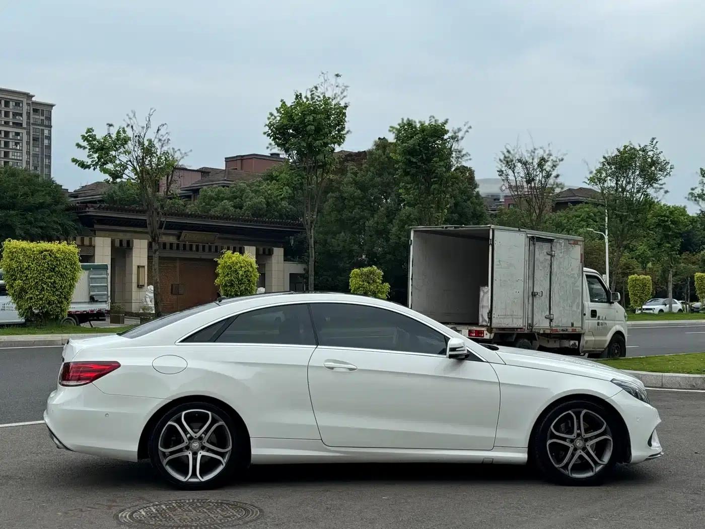 Imported Mercedes-Benz E-Class 2014 E 260 Coupe — миниатюра 12