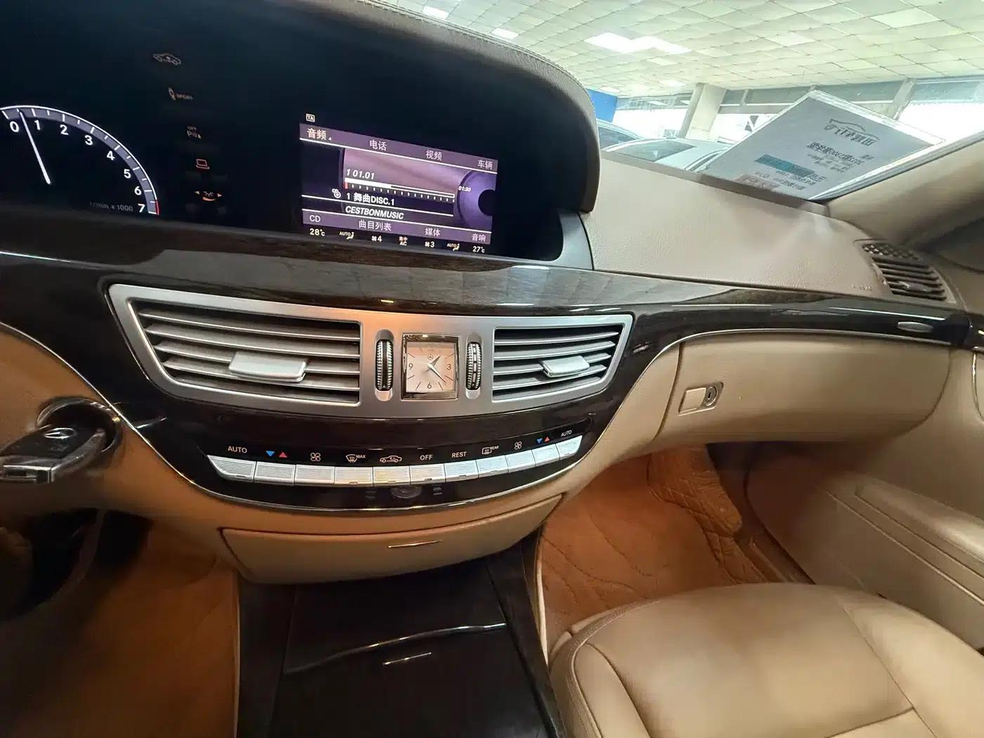 Mercedes-Benz S-Class 2012 S 300 L Grand Edition — миниатюра 11