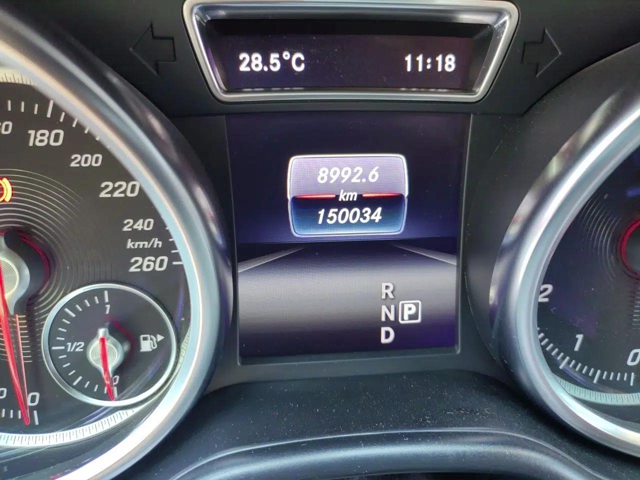 Mercedes-Benz GLS 2016 GLS 400 4MATIC Luxury Model — миниатюра 12