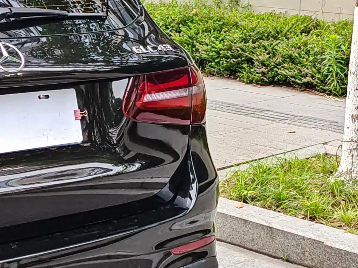 2017 Mercedes-Benz GLC AMG 43 4MATIC — миниатюра 13