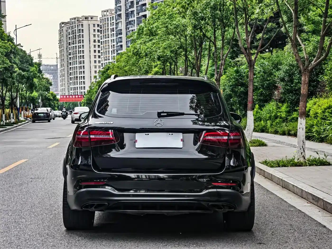 2017 Mercedes-Benz GLC AMG 43 4MATIC — миниатюра 10