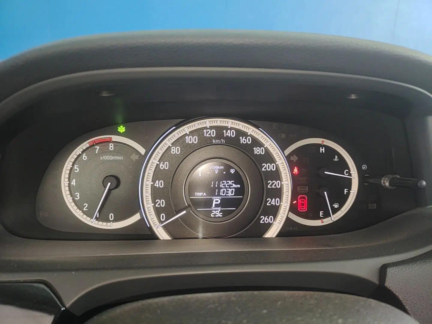 Honda Accord 2016 2.0L Comfort Edition — миниатюра 14